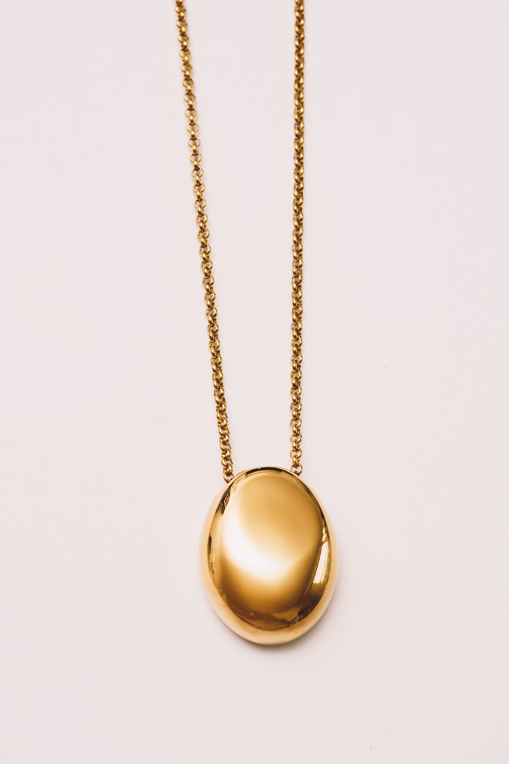 minimal layering necklace gold
