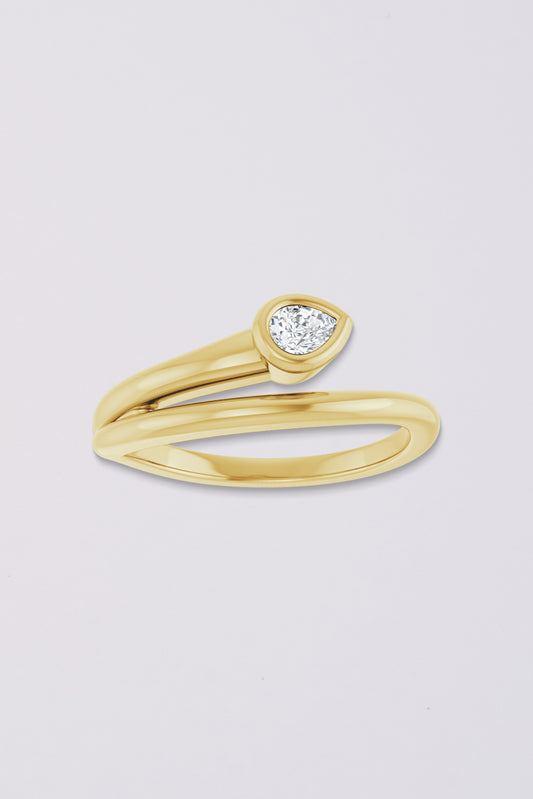 Serpentine Solitaire Ring | 14K gold | Lab Grown Diamond